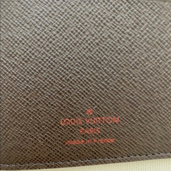 Louis Vuitton Wallet - Picture 4 of 9